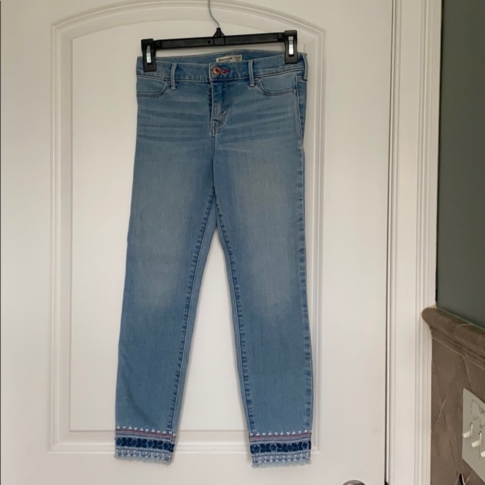 ambercrombie jeans with detailed stitching